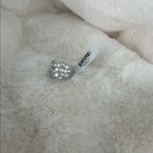 Dazzling Silver Ring with Crystal Details, size 5